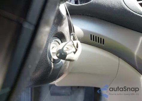 2010 Acura Tsx 2.4 z USA, uszkodzony, nr VIN JH4CU2F66AC032832